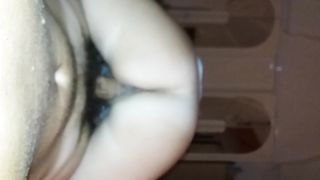 Moglie in Perizoma e cavalcata