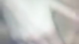 TOCCATELA mentre ti scopo e ti sborro !!!