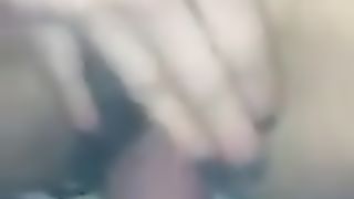 TOCCATELA mentre ti scopo e ti sborro !!!