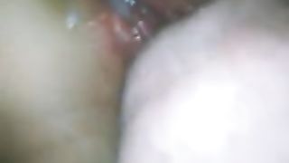 Lecco la fregna della mia troietta