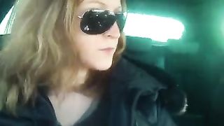 Rimorchio una tipa al bar e me la scopo