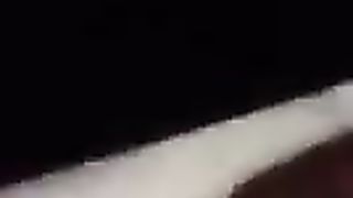 Ripresi di nascosto mentre scopano in classe