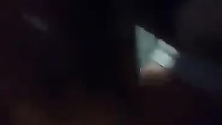 La mia ragazza mentre spompina un suo amico