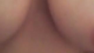 Le tette di mia moglie mentre la scopo