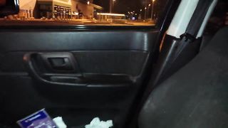 Mia moglie Silvia fa la porca davanti al McDonald's