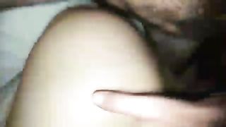 Inculata sul suo divano