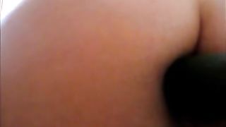 Un CETRIOLONE nel culo e l'altro nella figa !