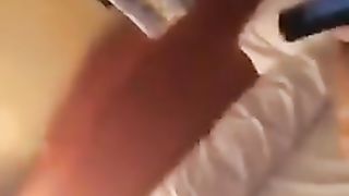 Sbocchina il cazzo del suo bull e si fa sborrare