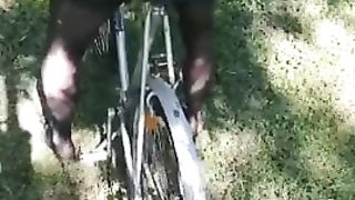 Teen che si allarga il culo