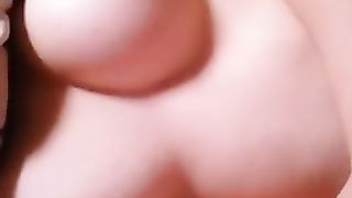 Esco le tette per voi