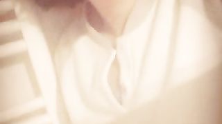 Stefania da Milano si sditalina di primo mattino