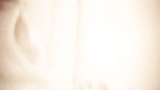 Stefania da Milano si sditalina di primo mattino