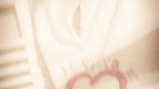 Stefania da Milano si sditalina di primo mattino