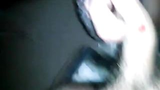 Gli ciuccio il cazzo ma non gli tira