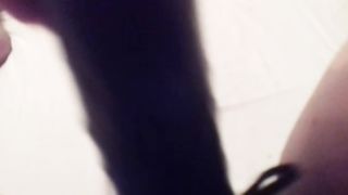 La mia maiala che si masturba