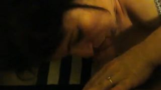 Mia moglie mi succhia bene il cazzo