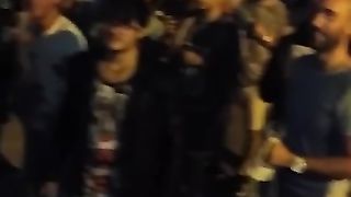 Serena Rinaldi mezza nuda per le strade di Lanciano