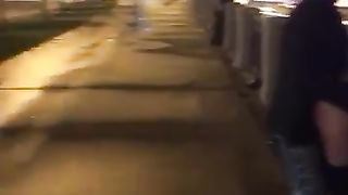 Ragazza si fa scopare per strada