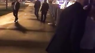 Ragazza si fa scopare per strada