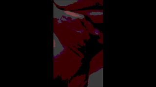 Si fa sborrare sulla figa dall'amico