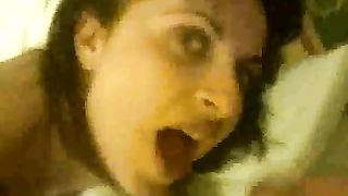 Un'amica mi pompa e beve tutto