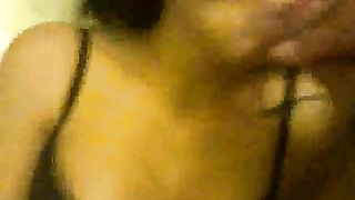 Un'amica mi pompa e beve tutto