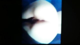 Se lo fa mettere dentro culo e fica