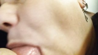 Mia moglie col capocchione in bocca