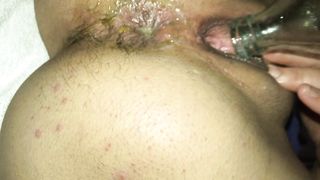 La mia porcona e la bottiglia