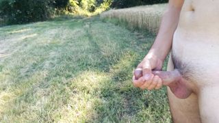 Anteprima del video: Sborrata in campagna