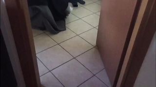 La mia 19enne si masturba per me