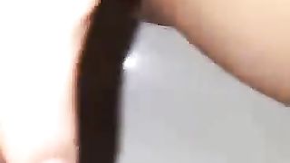 Sgrillettata sul bidet