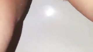 Sgrillettata sul bidet