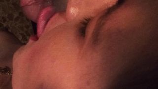 Anteprima del video: io Cinzia succhio e mi faccio riempire di sborra