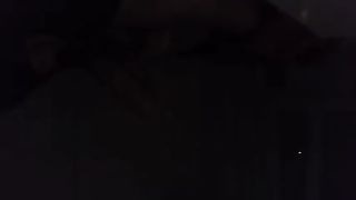 Mi massaggia il glande fino a farmi sborrare