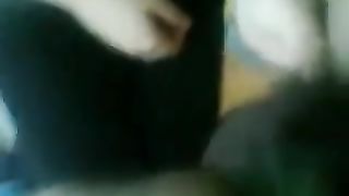 Daniela prova il suo primo ingoio...non ci riesce...