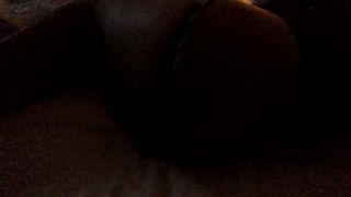 Guardate il culo della mia compagna