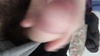 Col bastone alzato di prima mattina