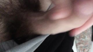 Col bastone alzato di prima mattina