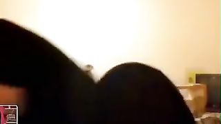 Liceale mostra le tettone su skype