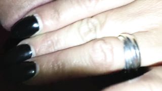 Ancora all'opera con il suo vibratore