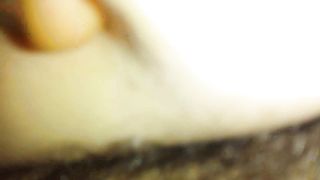 Si bagna tutta mentre la scopo per bene !!!