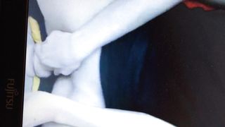 Cam girl tettona monta un dildo