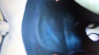 Cam girl tettona monta un dildo