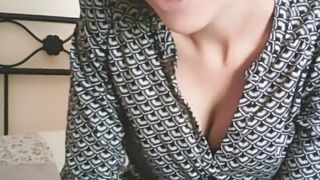 Cornuto, tua moglie è una puttana!