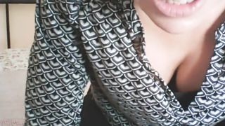 Cornuto, tua moglie è una puttana!