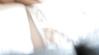 Lo vuole tra le chiappone