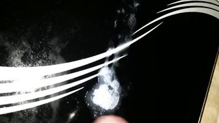 Chi vuole un po di sborra?