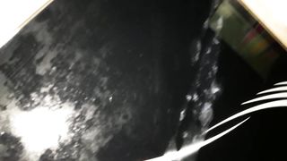 Chi vuole un po di sborra?