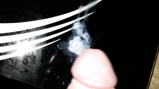 Chi vuole un po di sborra?